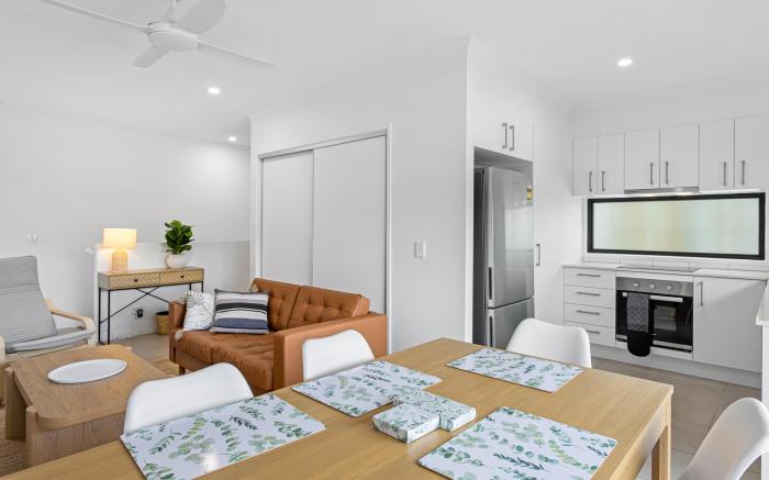 Riverside 3-Bed Home with Study Nook and BBQ