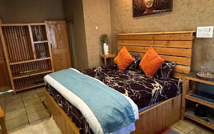 Mud Room with mountain view
