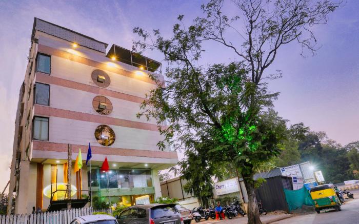 Hotel Amrit Residency