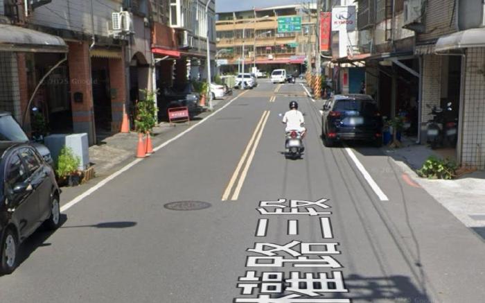 素食餐廳和日語補習班的樓上雅房