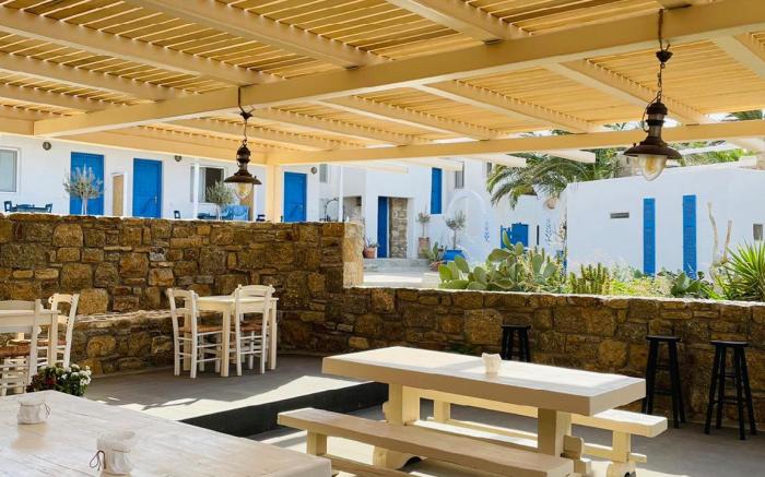 Alexandros Mykonos