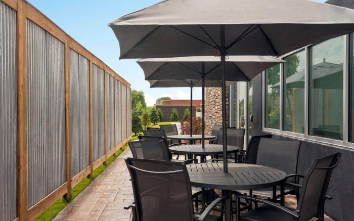 Fairfield Inn & Suites Milwaukee West
