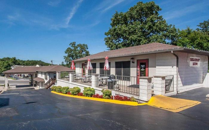 Quality Inn West