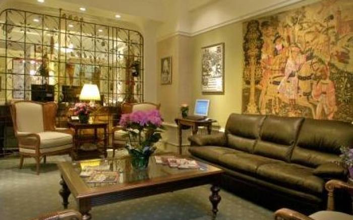 Cornell Hotel de France