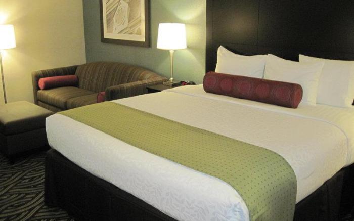 Best Western Plus Kingston Hotel And Conference Center
