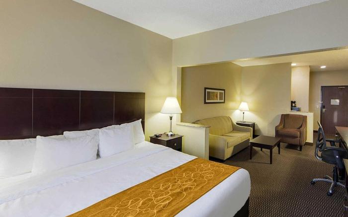 Quality Suites Addison-Dallas