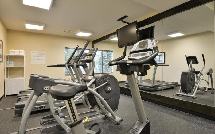 Holiday Inn Express Boston/Milford By IHG