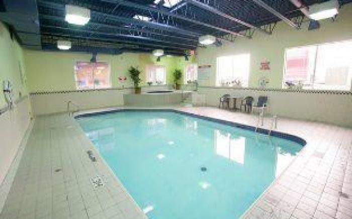 Vittoria Hotel & Suites