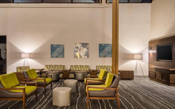 enVision Hotel and Conference Center Mansfield MA