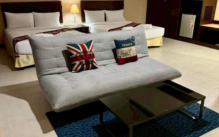 Crown Pattaya Beach Hotel