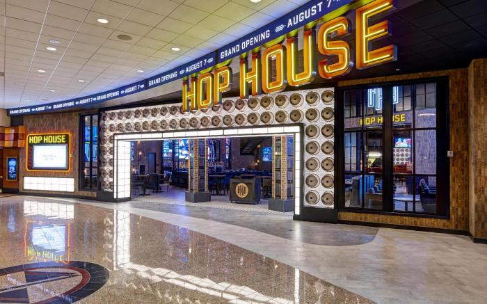 Mystic Lake Casino Hotel