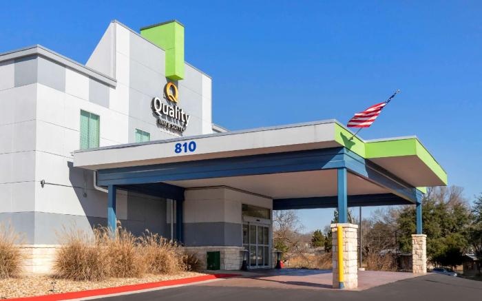 Quality Inn & Suites