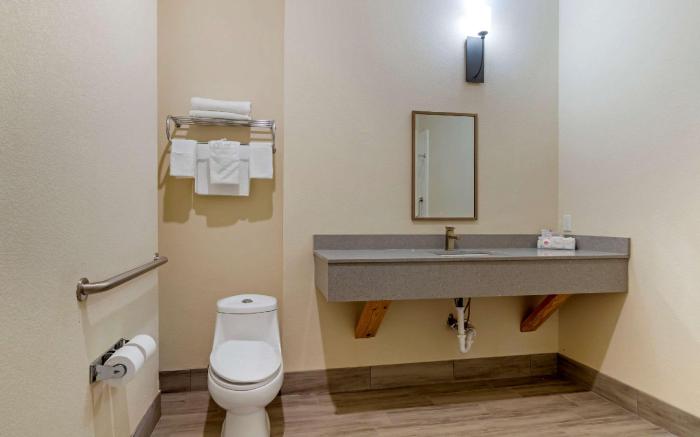 Quality Inn & Suites