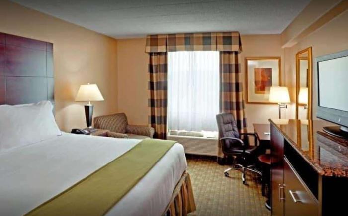 Days Inn by Wyndham North Bergen