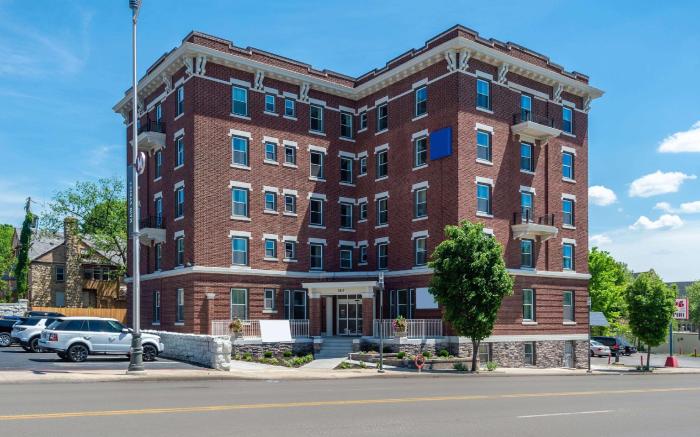 Quality Inn & Suites Kansas City Downtown