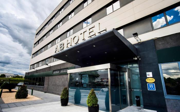 AB Rivas, Ascend Hotel Collection