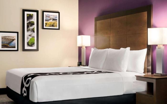 La Quinta Inn & Suites by Wyndham Burlington