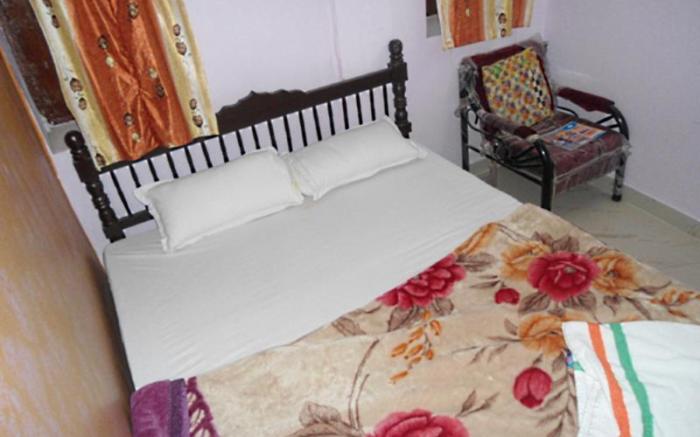 Tanu Guest House