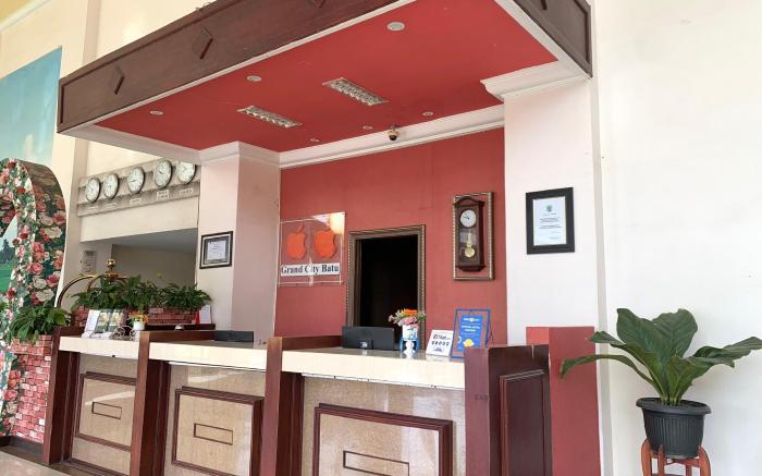 Grand City Hotel Batu