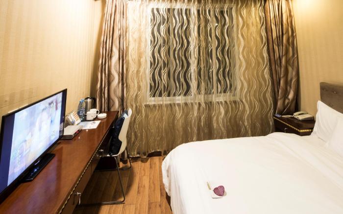 Hanting Hotel Tianjing Heping Road Walking Street