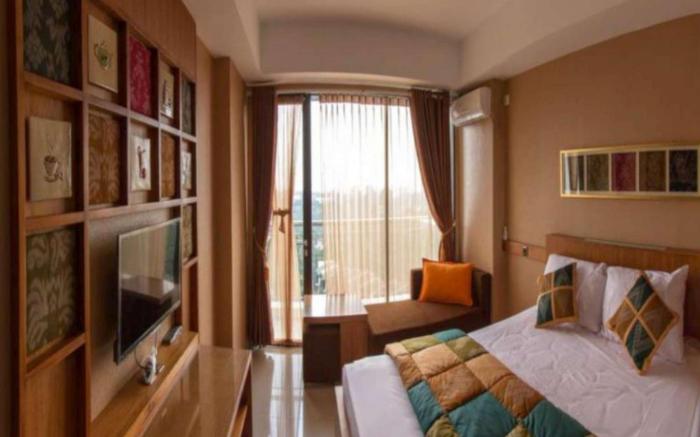 Beverly Dago Apartment