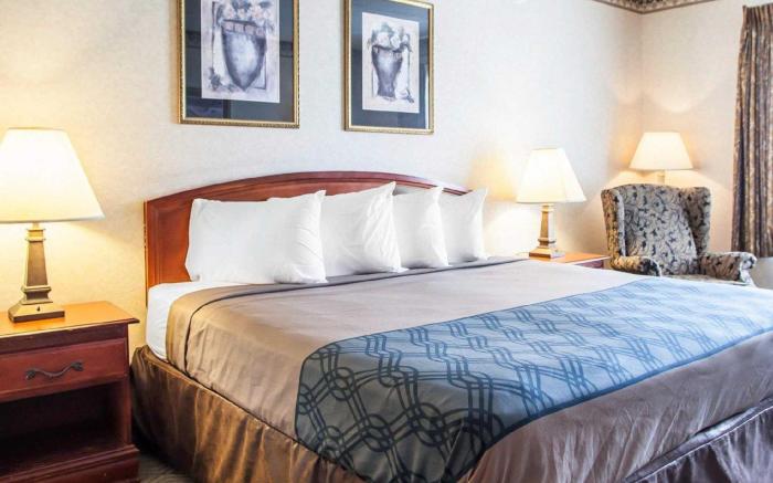 Rodeway Inn & Suites Milwaukee Airport