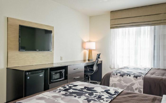 Sleep Inn & Suites