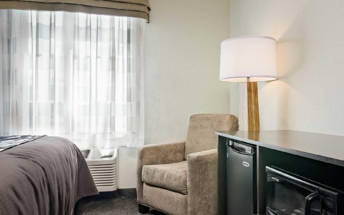 Sleep Inn & Suites
