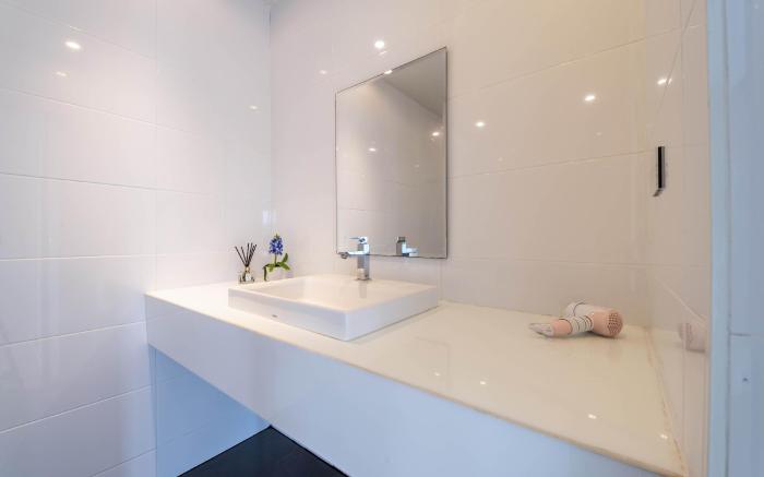 Modern 4 Bedroom Pool Villa in Good Location (VY)
