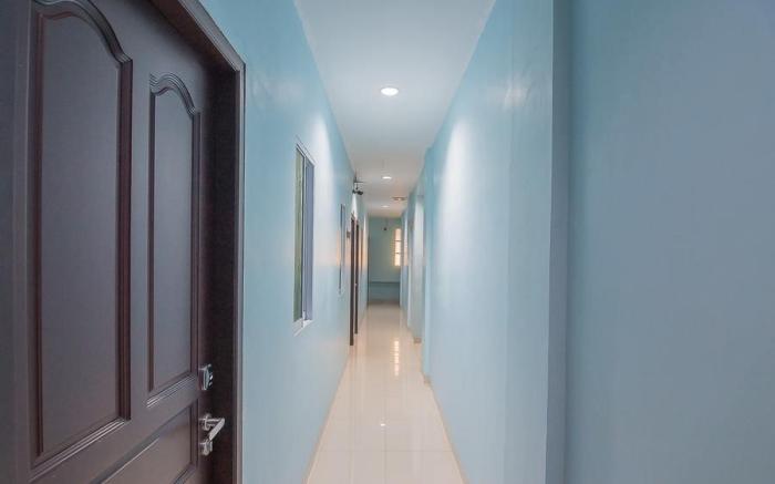 RedDoorz near Nagoya Citywalk Batam 2