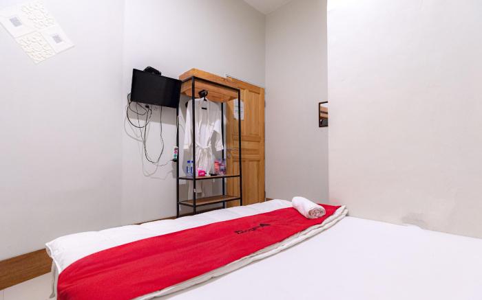 RedDoorz near Hang Nadim Batam Airport