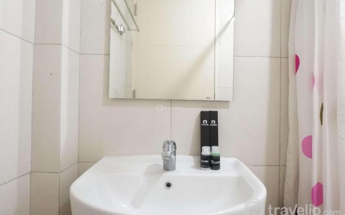 Clean Studio Apt at Orchard Supermall By Travelio