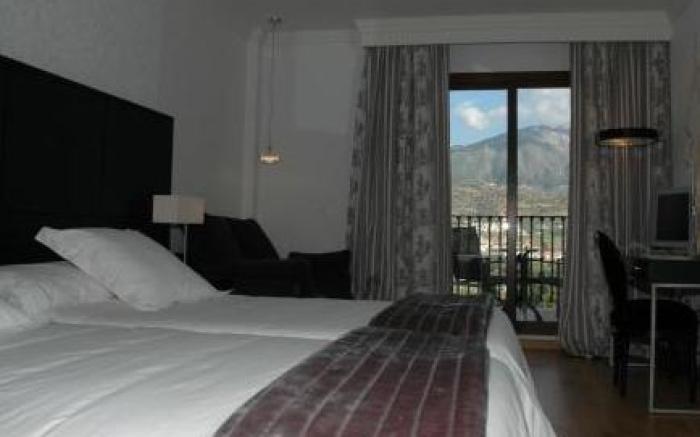 B bou Hotel La Vinuela & Spa