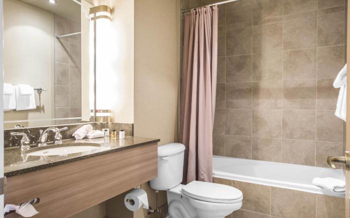 Hotel Royal William, Ascend Hotel Collection