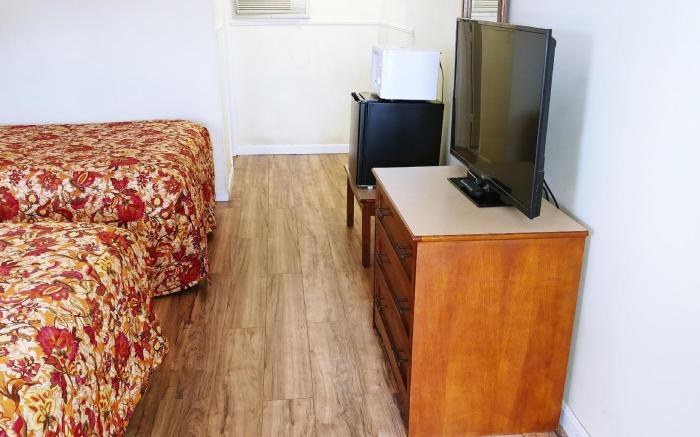 Hampton Motor Inn