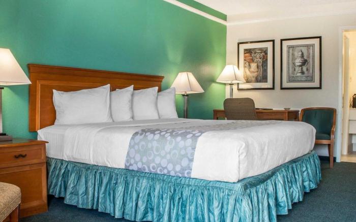Quality Inn Tulsa Central