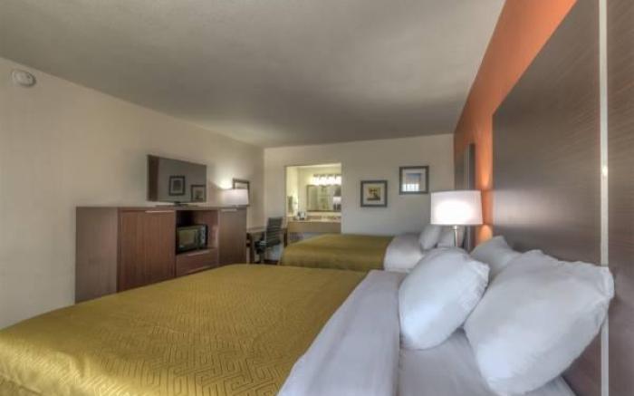 Quality Inn East
