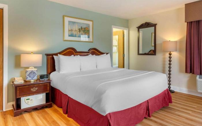 The Carriage House Inn
