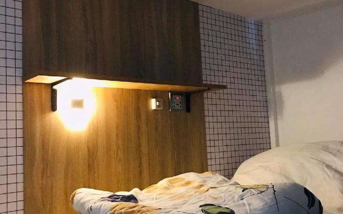 CHE AND JAMES Female Guest House