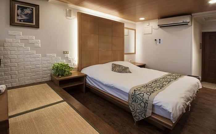 Shanhai Guan B&B