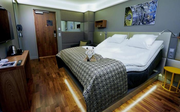 Glo Hotel Airport