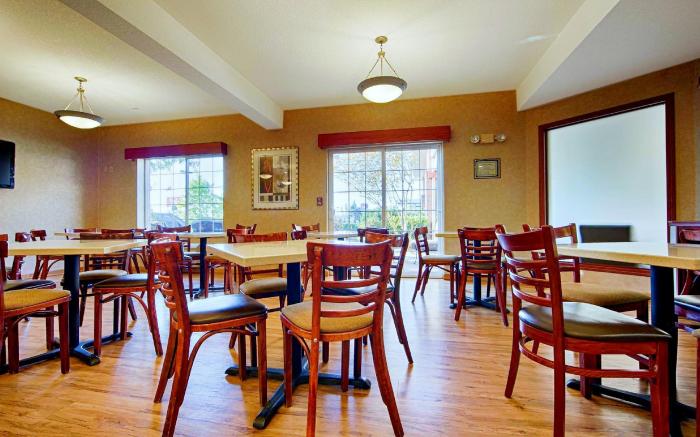 Best Western Plus Park Place Inn & Suites