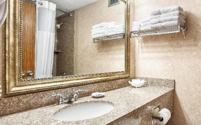 Best Western Plus Portsmouth Hotel and Suites