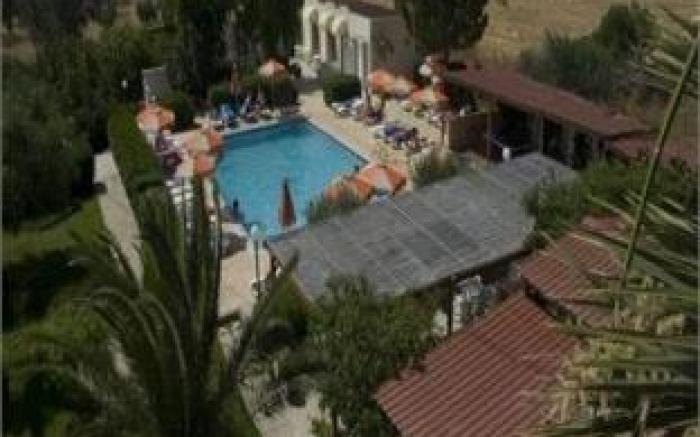 Meliton Hotel