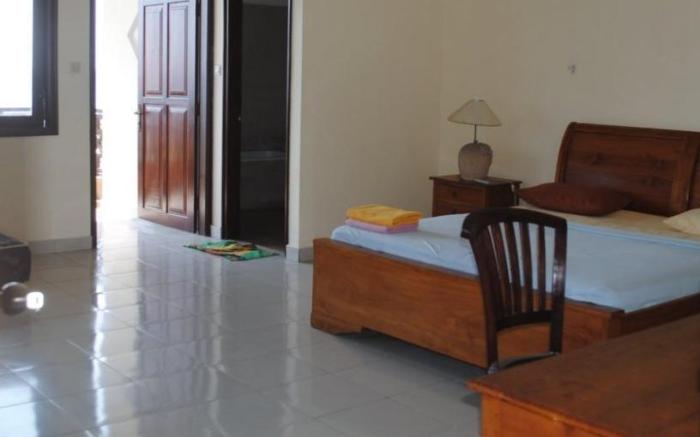 Sunshine Beach Bungalows and Restaurant