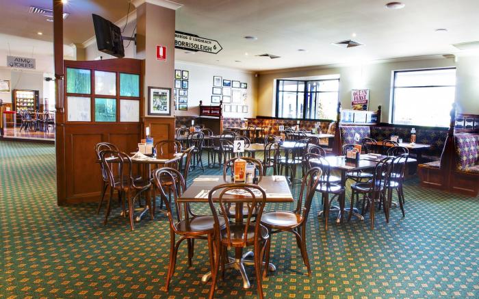 Meadowbrook Hotel
