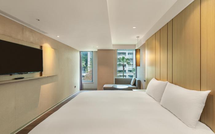 CHECK inn SELECT Taipei NeiHu