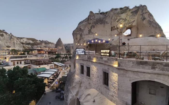 Elegance Cave Suites