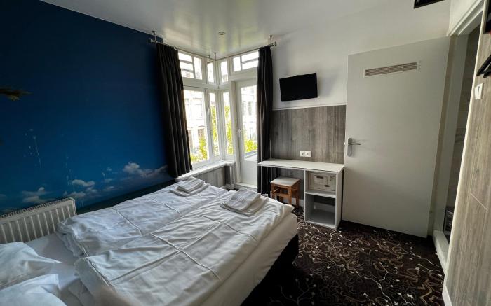 Budget Trianon Hotel