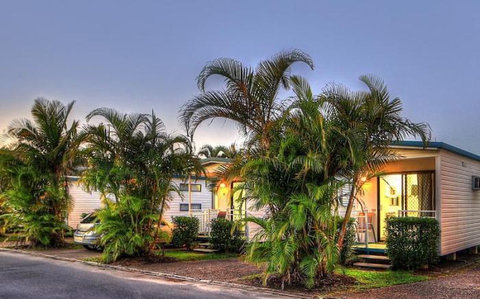 Alex Beach Cabins